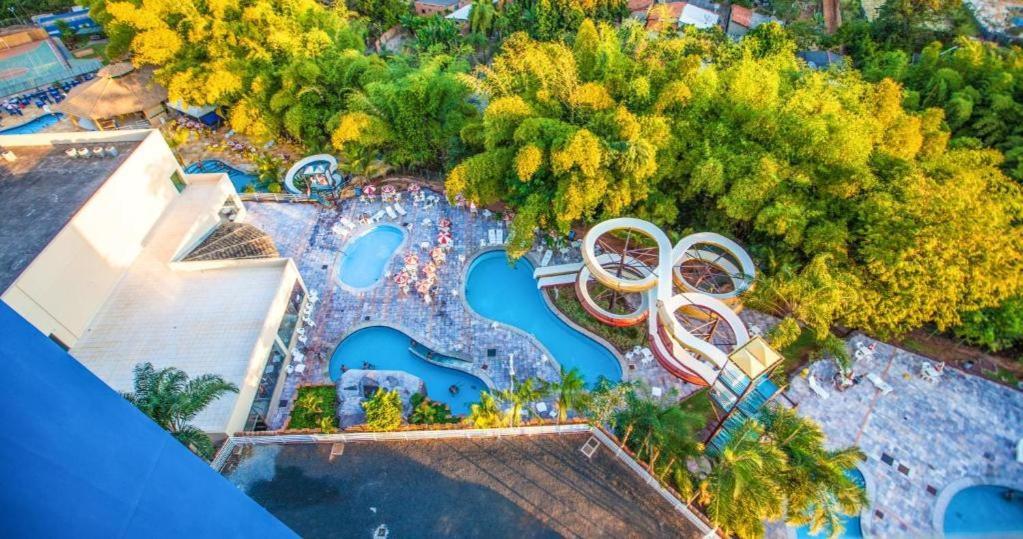 Apartamento Golden Dolphin Supreme - Mondial Turismo *